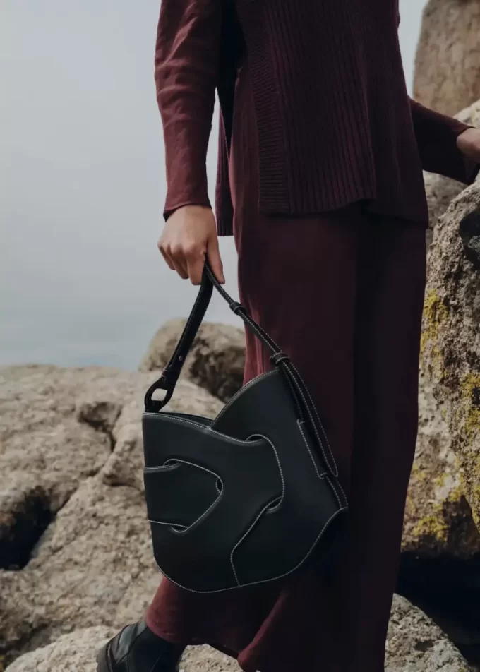 Nodde Hobo Edition Smooth Black Nodde Hobo Edition Smooth Black