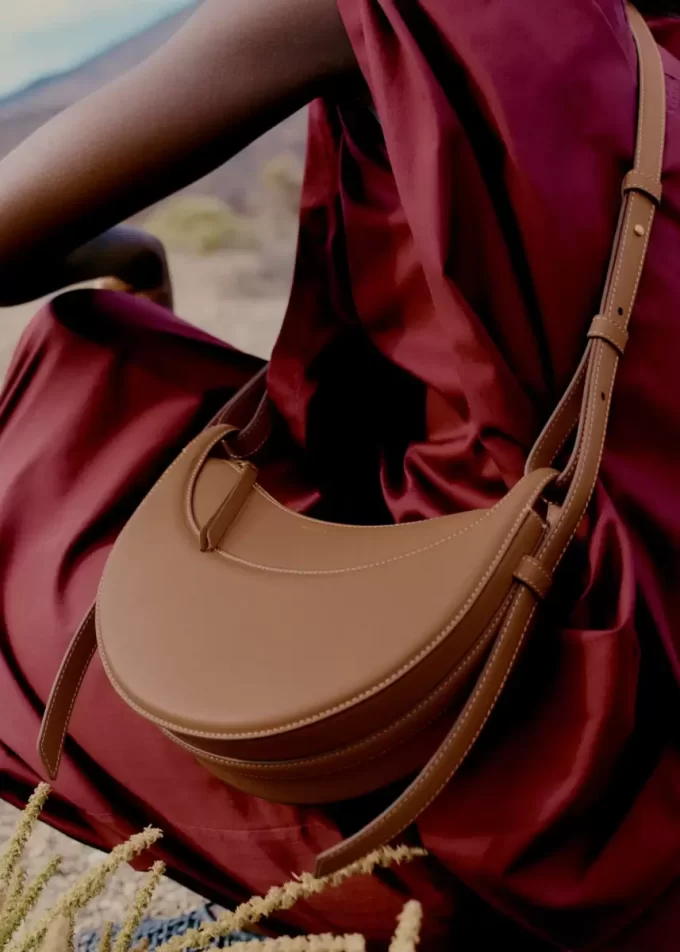 Numéro Dix Edition  Smooth Camel